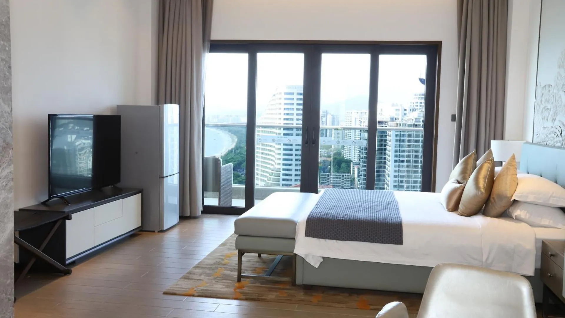 Sanya Rock Platinum Sea View Hotel